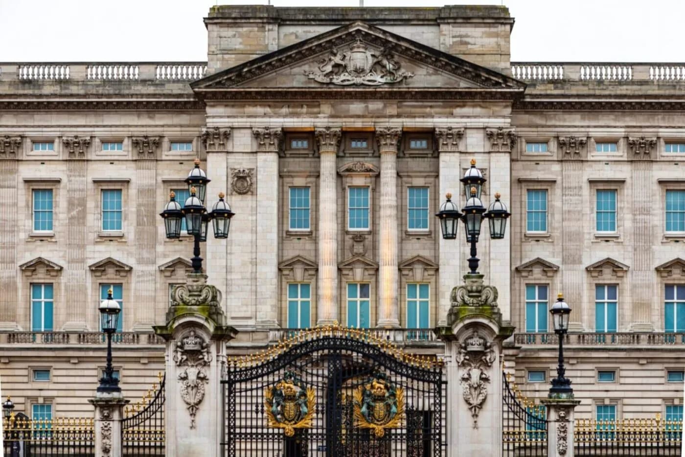 Buckingham Palace exterior and gate