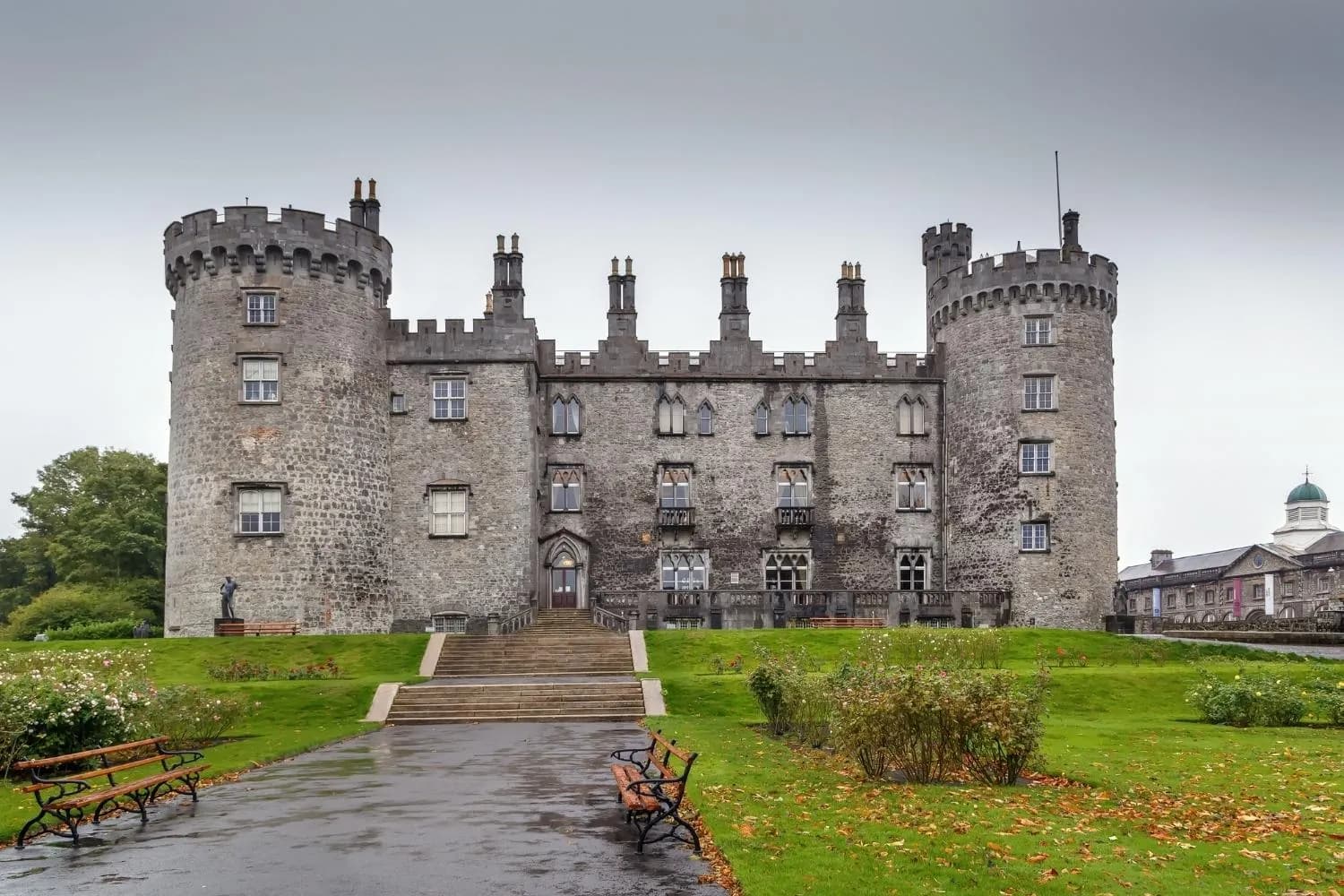 Kilkenny Castle and cloudy sky