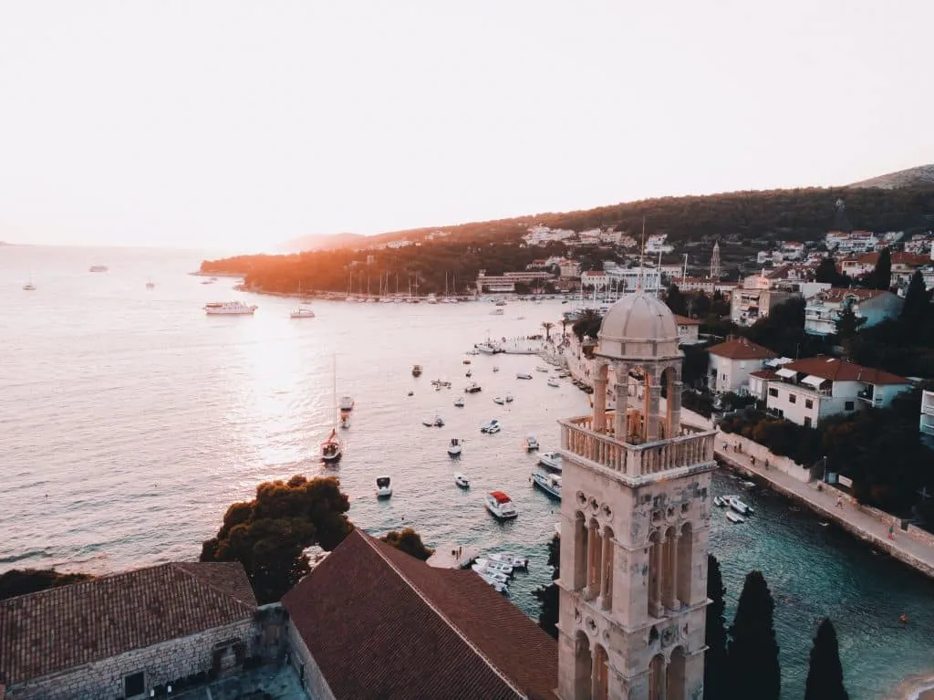 cody black Nm89MZvAR5I unsplash Hvar