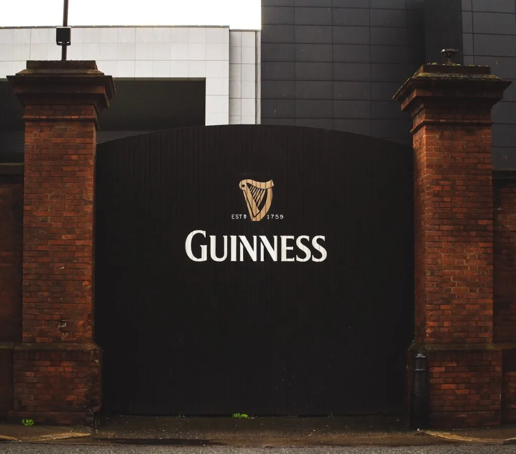 louis hansel 1Rfjzq1DJYM unsplashguinness storehouse