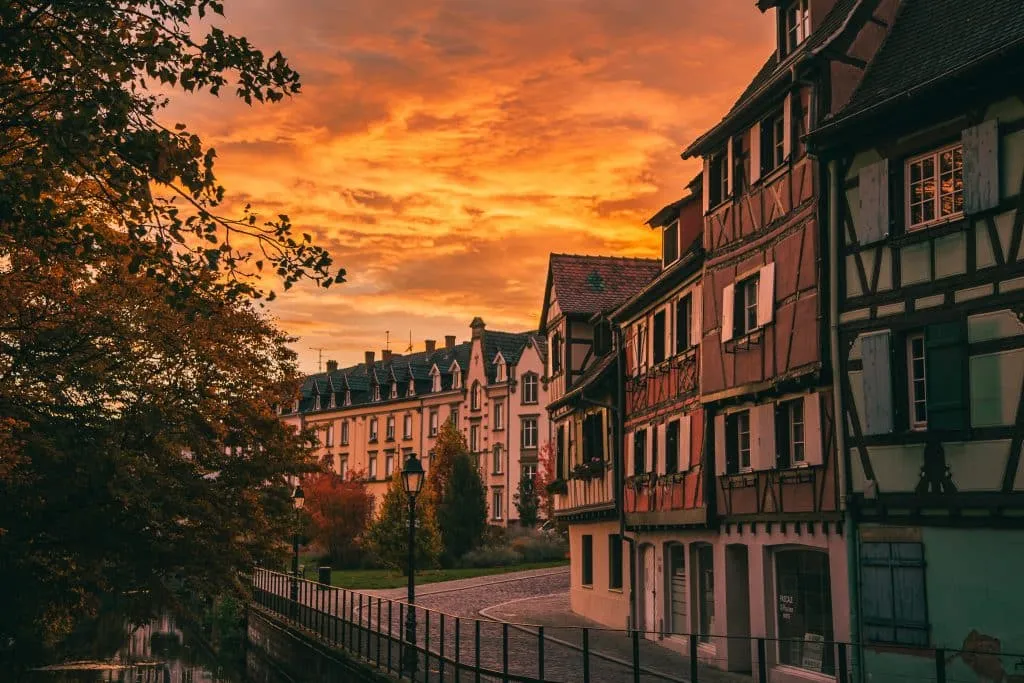 zhu yunxiao ip8w au7l8s unsplash colmar