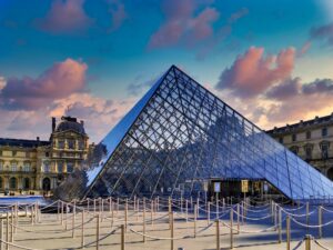 visit paris