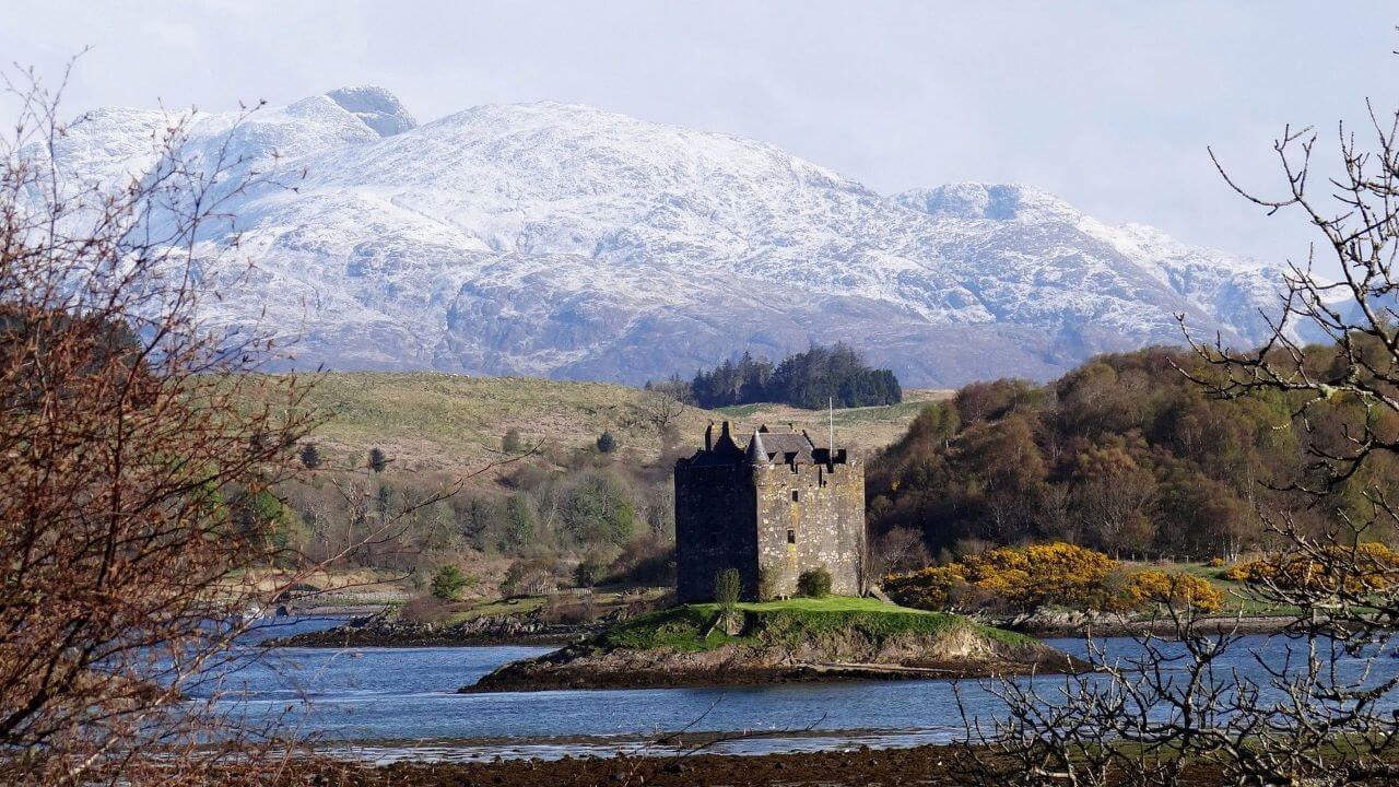 Grand Scotland tour — Edinburgh Castle and Highlands