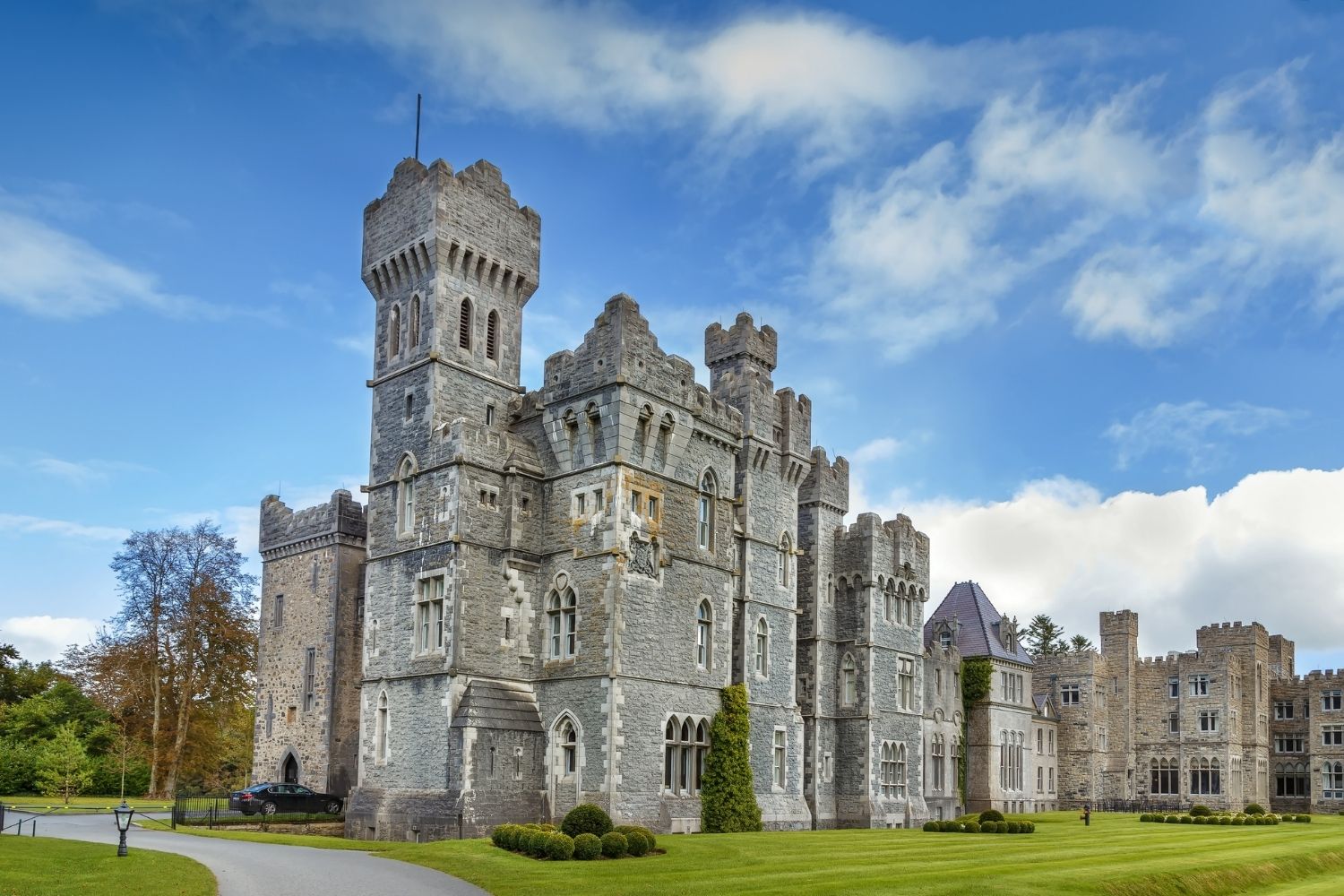 Castles & Whiskey - Juniper Tours