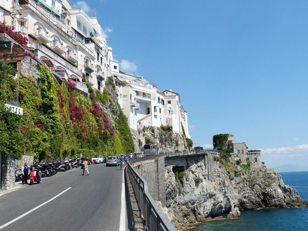 amalfi coast roads