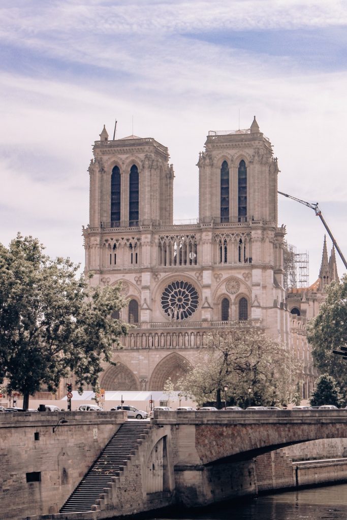 kayla koss z1ibnR2vfU unsplash notre dame