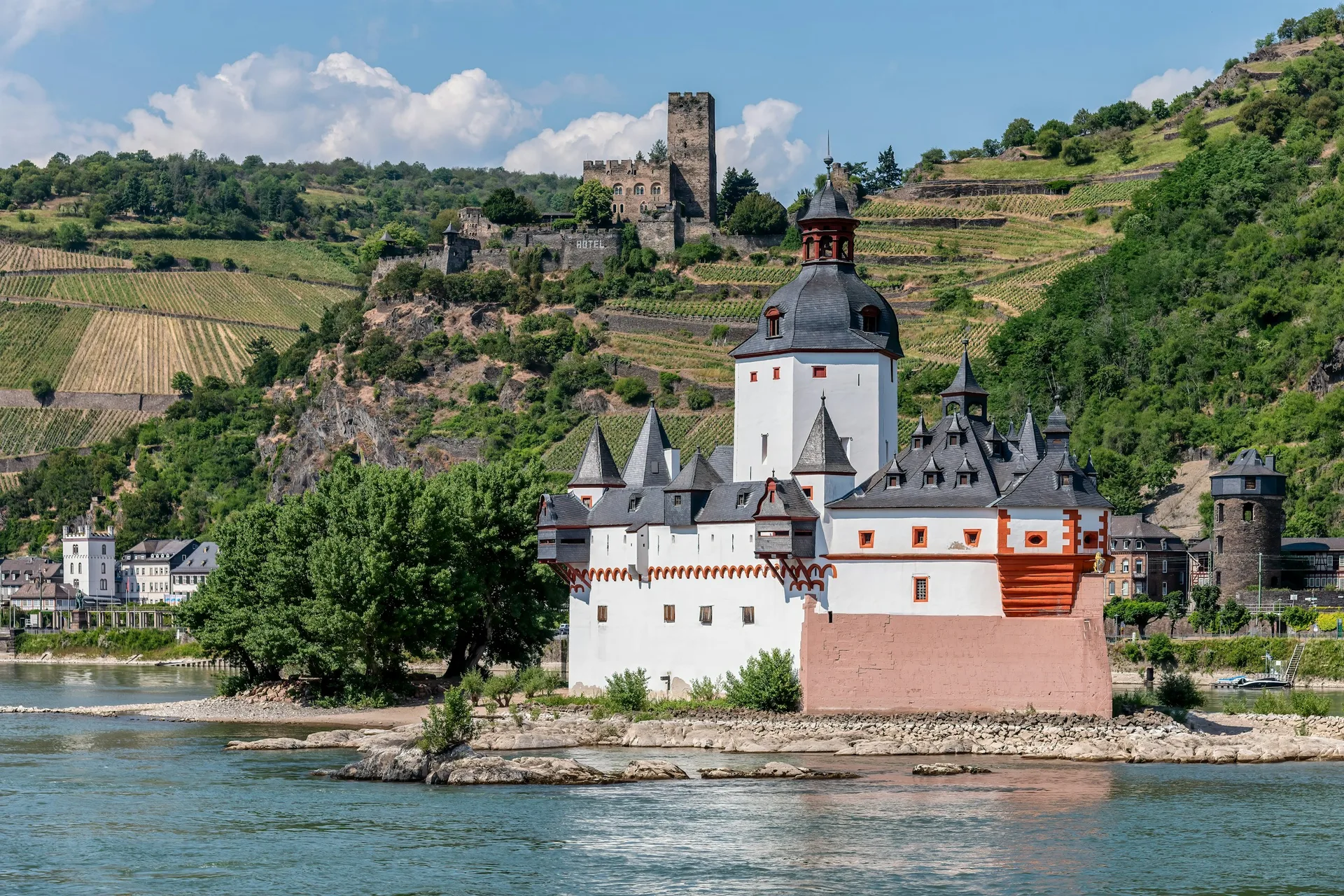Rhine castle-view hotel — Germany honeymoon